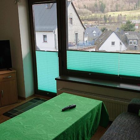 Ferienwohnung Angelburg - Marburg Biedenkopf Mit Balkon Und Badewanne Gonnern 外观 照片