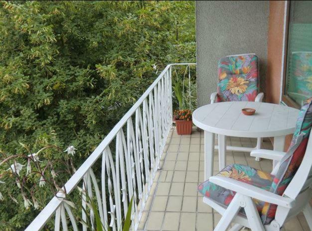 Ferienwohnung Angelburg - Marburg Biedenkopf Mit Balkon Und Badewanne Gonnern 外观 照片